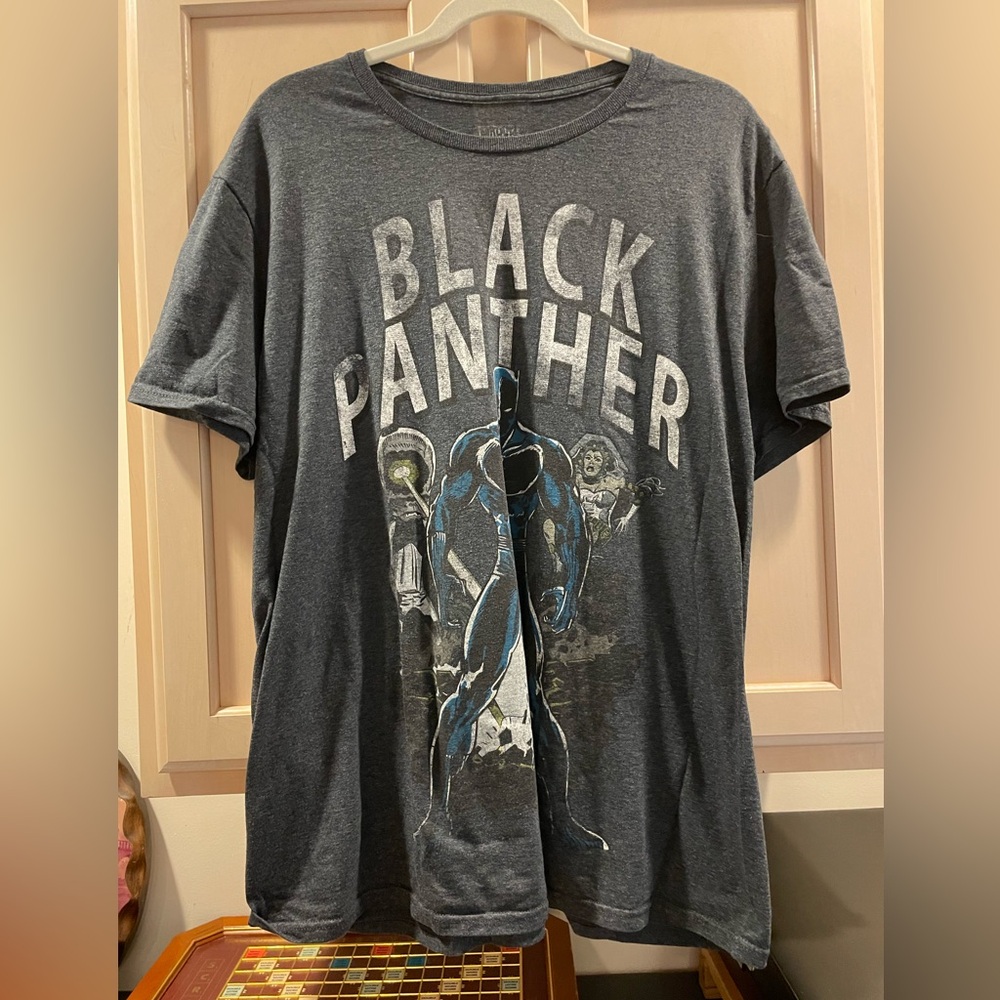 Black Panther Women’s T-Shirt Size XL